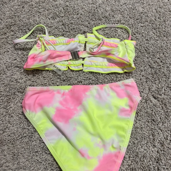 Shein . Bathing suit. - Picture 2 of 4